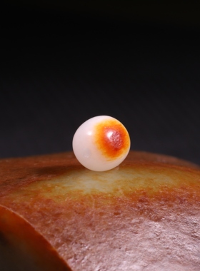 8mm天然新疆和田玉籽料白玉单珠