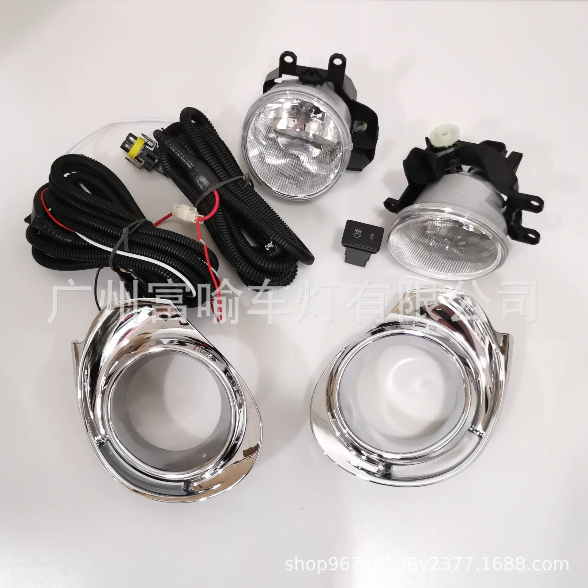 适用于丰田普锐斯雾灯改装PRIUS C/AQUA前雾灯套装 - 图3