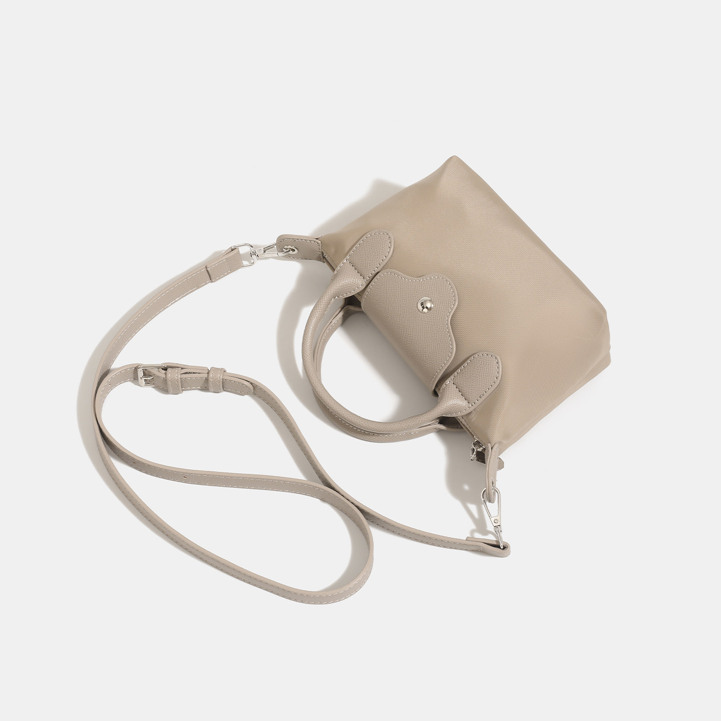 日本バッグ2025新款饺子包女式上班通勤手提包小拎包百搭斜挎包,淘宝优惠券,粉丝福利购,淘宝优惠卷