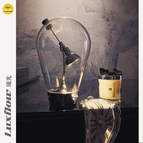 琉光北欧工业风创意个性设计师办公书桌卧室床头触摸调光阅读台灯 - 图0