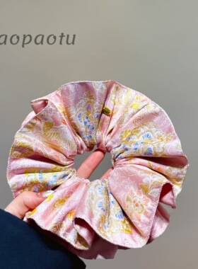 宋锦缎面织金花卉提花大肠圈