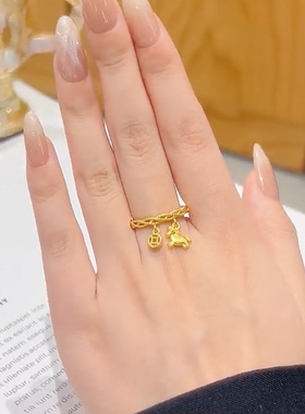 金色马上有钱吊坠戒指女