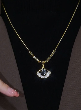 蓝色水晶水滴银杏叶细链毛衣链女