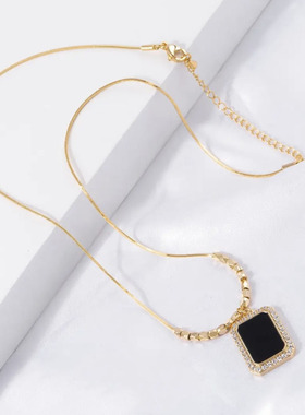 镶钻黑色亮片板材秋冬毛衣链女