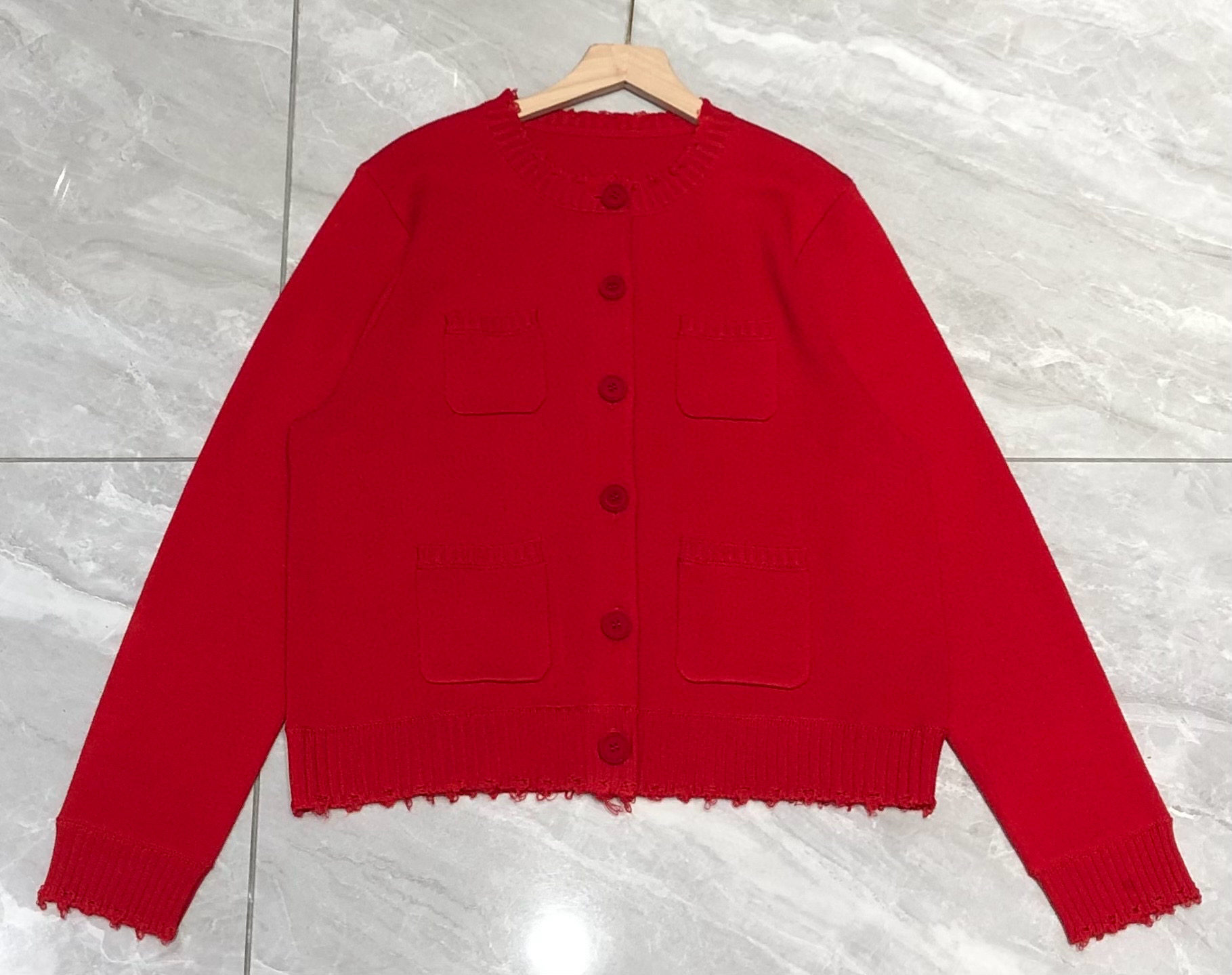 2025秋冬新款圆领单排扣羊毛针织开衫女宽松显瘦百搭毛衣外套上衣 - 图1