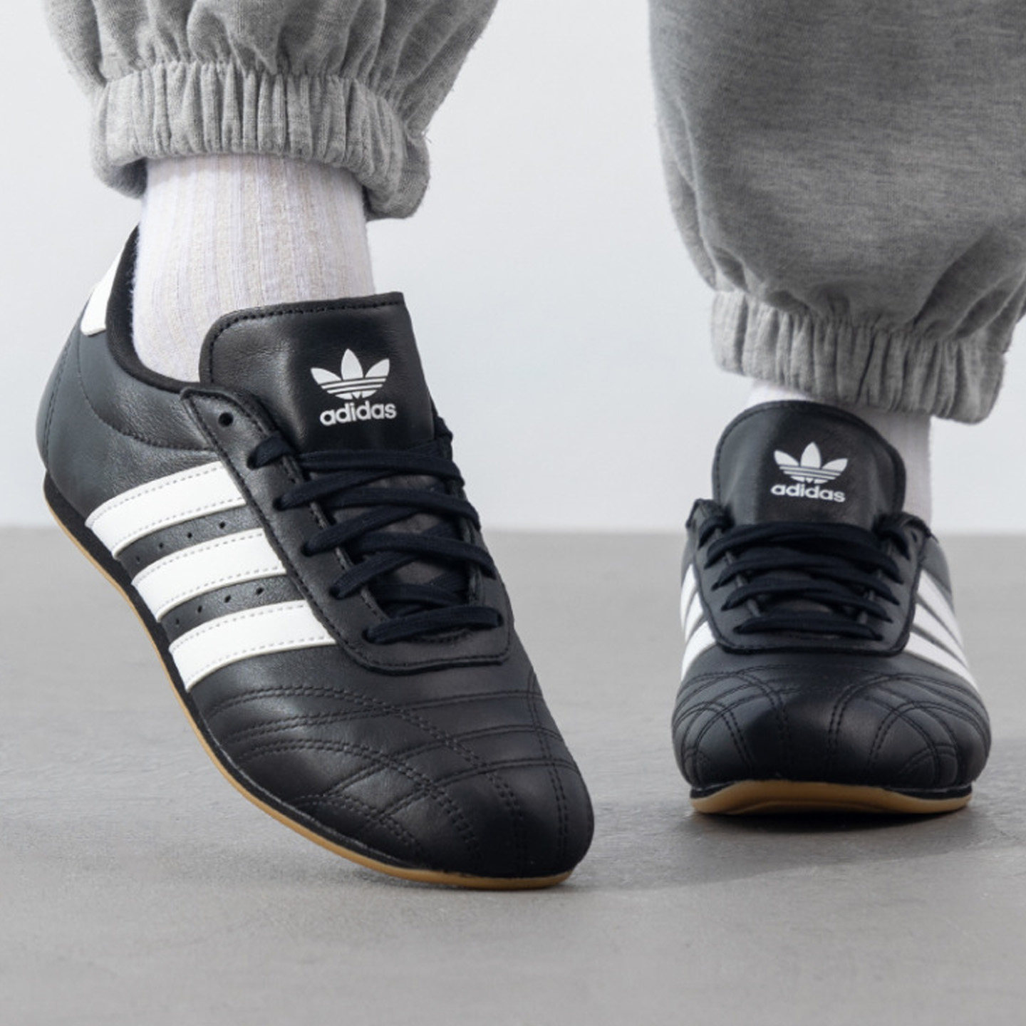 adidas/阿迪达斯Taekwondo女子休闲训练运动耐磨低帮板鞋JS1194,淘宝优惠券,粉丝福利购,淘宝优惠卷