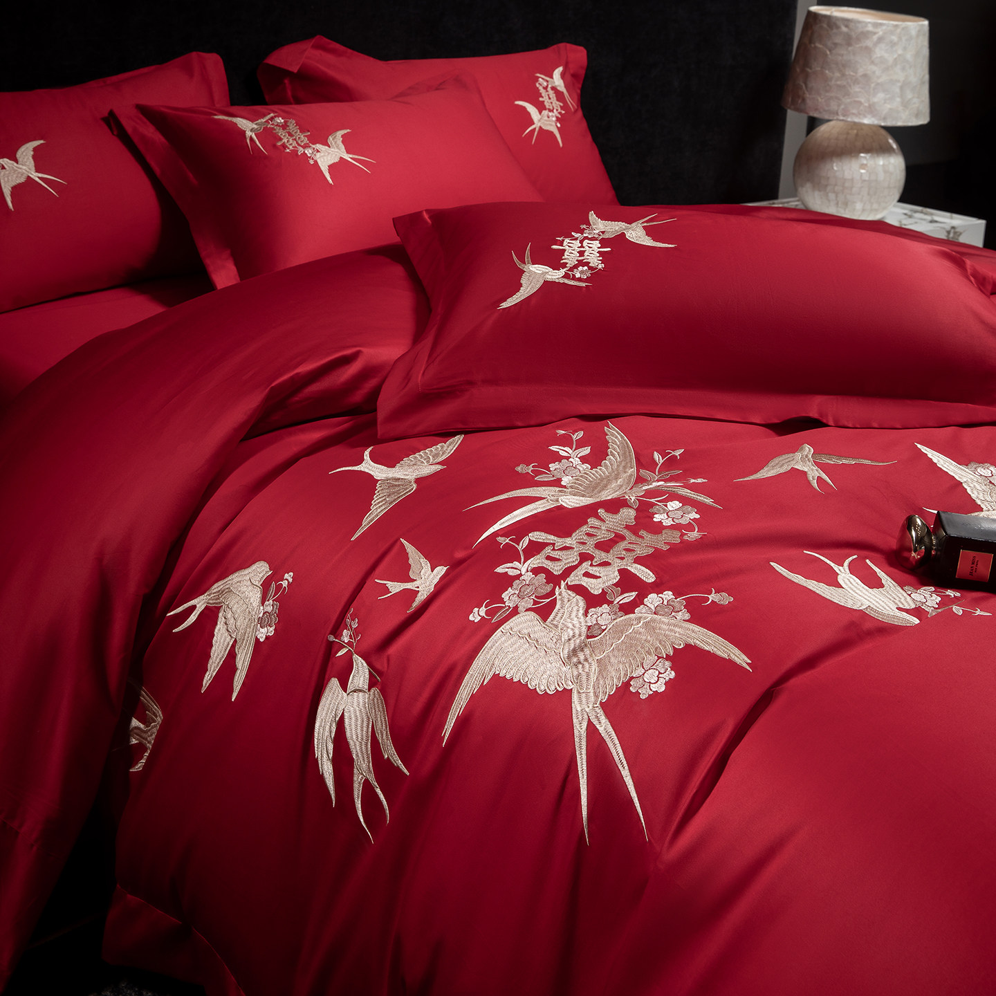 馨荷家纺喜字婚庆四件套燕子刺绣被套红色纯棉结婚用陪嫁送礼床品,淘宝优惠券,粉丝福利购,淘宝优惠卷