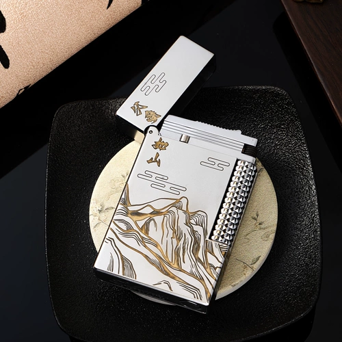 【Любовь отца похожа на гору】 tshomx kerosene Loong Ligher дает парню подарок на день рождения папы с хорошей внешностью