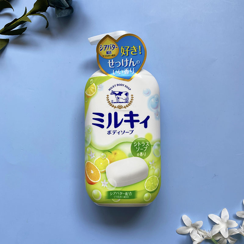 日本Cow牛乳高保湿留香泡泡型沐浴露柑橘香/牛奶皂香/花香550ml - 图1