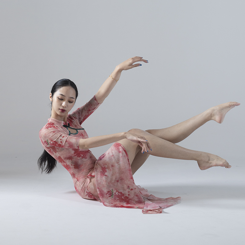 古典舞改良旗袍舞蹈服女多情种性感飘逸中国舞裙子爵士舞表演出服-图2