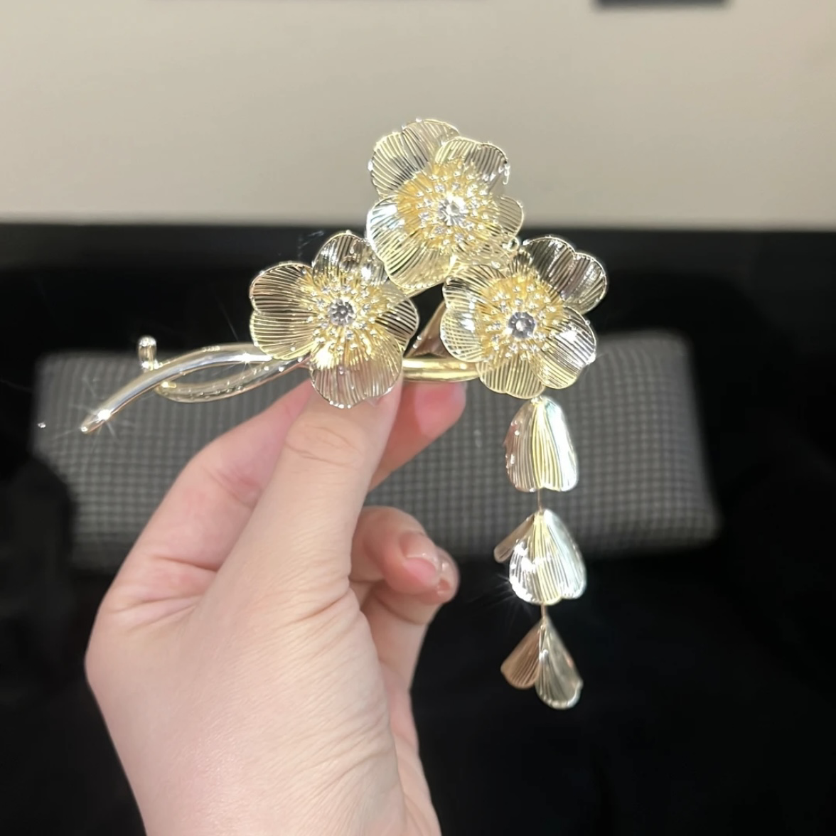 超仙法式复古镂空蝴蝶流苏妞妞夹女高级感小众精致一字夹流苏抓夹 - 图1