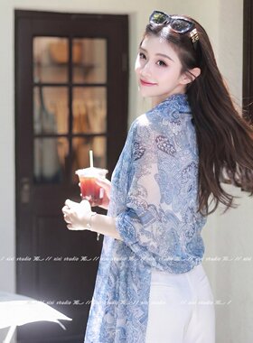 度假风蓝色腰果印花薄纱披肩外搭