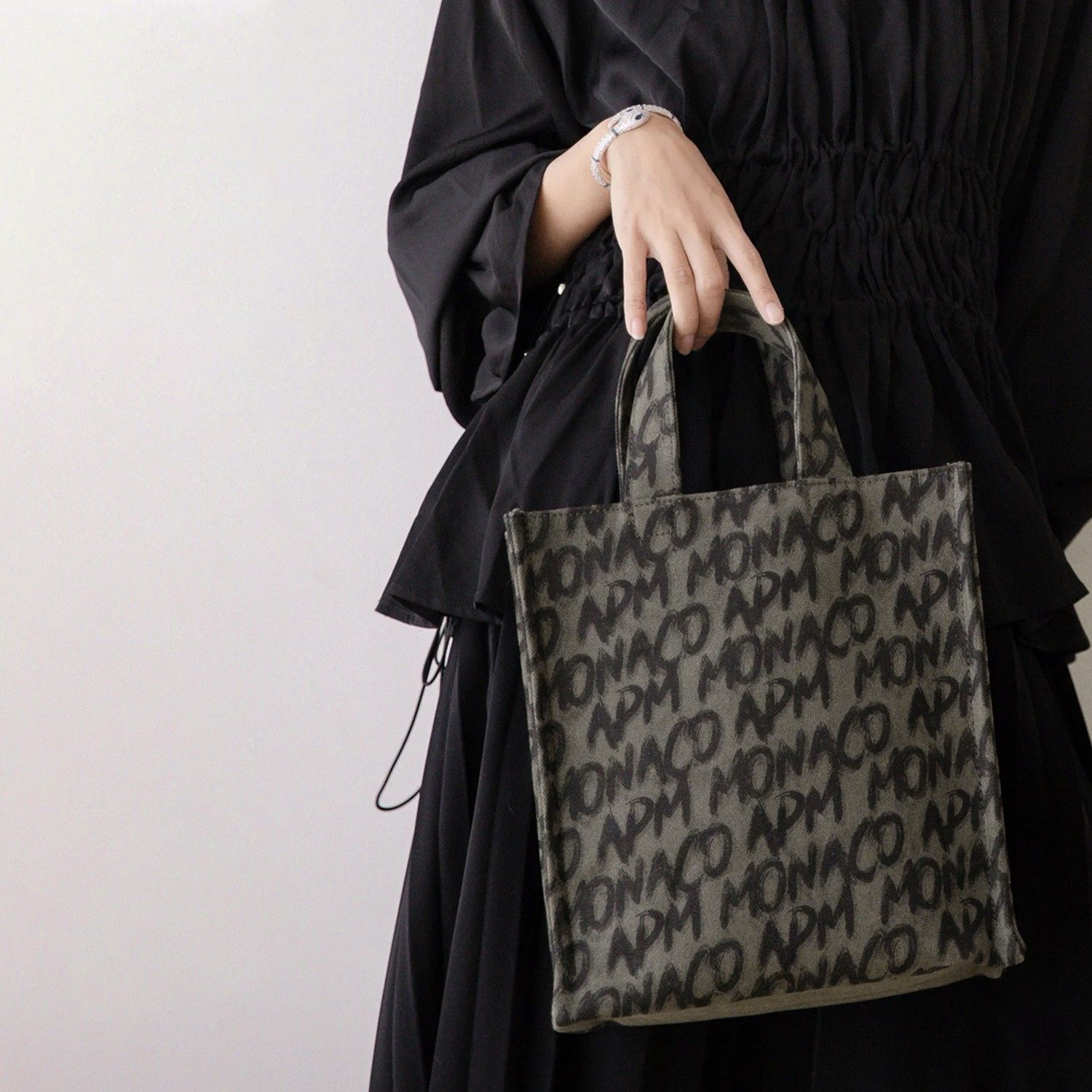 apm monaco欧美轻奢托特包购物袋 CHUMET海外女士包袋