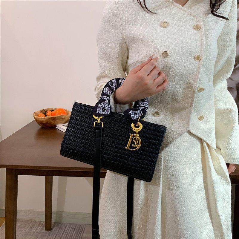 高级感小众编织纹戴妃包包女士2025新款时尚大容量单肩斜挎手提包,淘宝优惠券,粉丝福利购,淘宝优惠卷