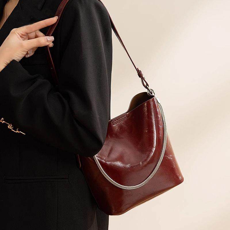 高级感红色包包女水桶包婚包女新娘单肩斜挎小包链条单肩腋下女包,淘宝优惠券,粉丝福利购,淘宝优惠卷