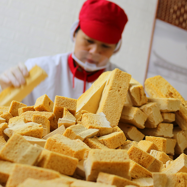 百年张记蜂窝酥脆麦芽糖 DIY怀旧零食糖果糖瓜叮叮糖灶糖500g每盒 - 图1