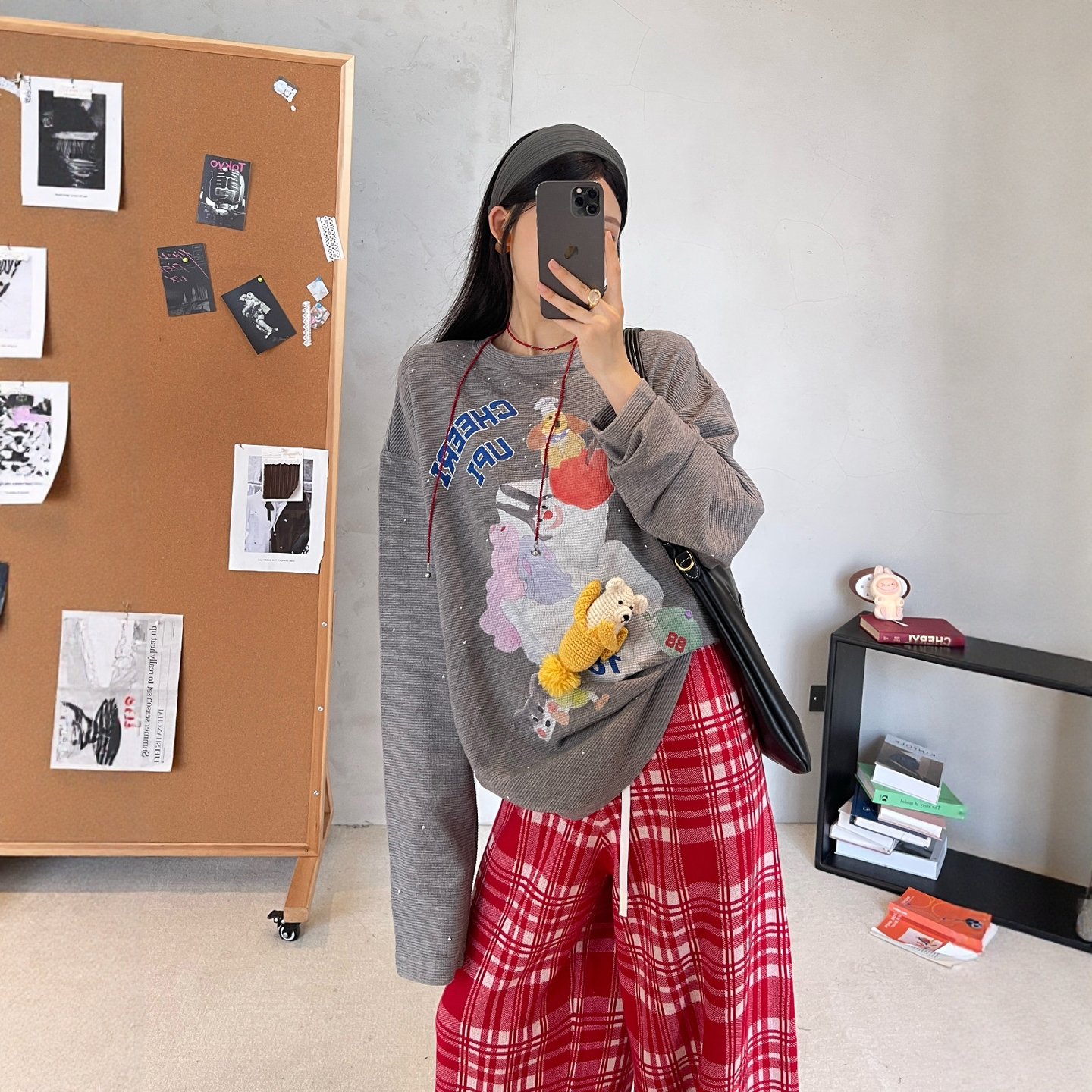 [现货]CHEER UP UNIFORM 25秋沙发上的玩具们长袖休闲宽松T恤上衣 - 图0