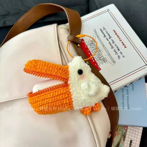 手工自制可爱鹈鹕挂件耳机零钱包DIY编织材料包成品毛线钩针礼物 - 图3