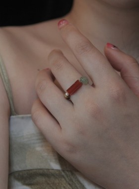 原创设计中国古风复古红绿配色小众珍珠琉璃串珠天然玉石弹力戒指