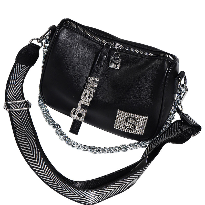 中年女款妈妈包2021新款休闲包包 步跃伦女士包袋