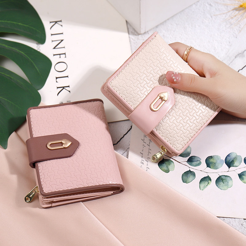 女小清新学生可爱卡包爱心心零钱包 步跃伦钱包