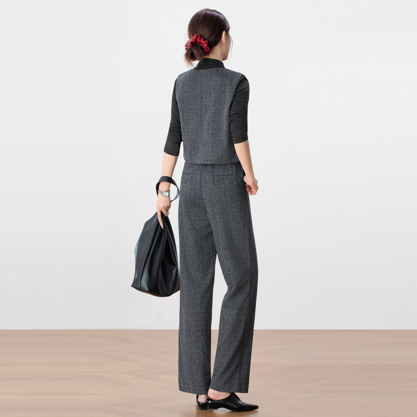 高级感马甲打底衫裤子套装女秋冬2025新款气质轻熟穿搭毛呢三件套,淘宝优惠券,粉丝福利购,淘宝优惠卷