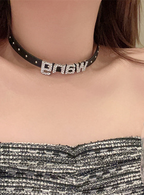 小众暗黑镶钻wang字母皮革项链女