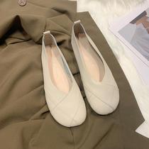 Hong Kong Round Head Flat Bottom Shoes Women 2023 New Retro Shallow Mouth Sloth Night Late Night Wind Single Shoes Gentle Feet Wide Grandma Shoes