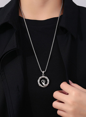 复古时尚佛手吊坠男女同款小众设计做旧工艺六字真言个性创意项链