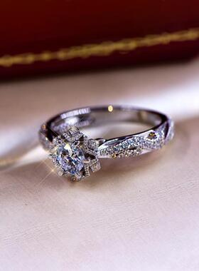 欧美风镂空花朵莫桑石钻戒女款1克拉开口流行指环