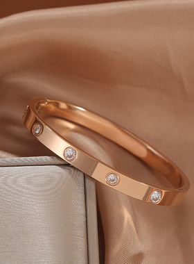 玫瑰金卡扣韩版网红时尚手镯手环高级感饰品