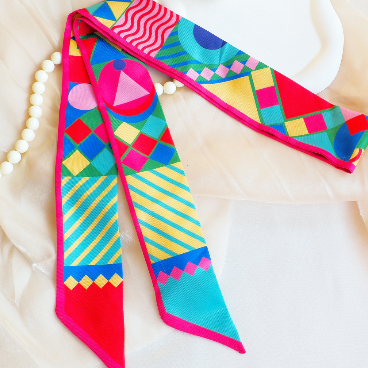 【TWILLY】几何图丝巾礼盒 | 配丝巾扣 领巾 衬托神器 - 图2