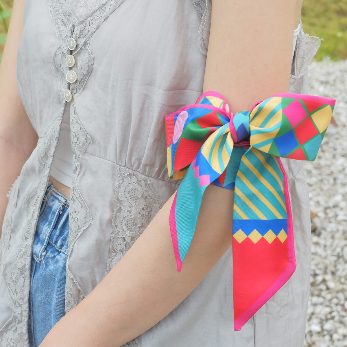 【TWILLY】几何图丝巾礼盒 | 配丝巾扣 领巾 衬托神器 - 图0