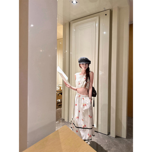 SourceWithU 关岛假日 25亚麻75莱赛尔钩花小飞袖上衣半裙三件套 - 图0