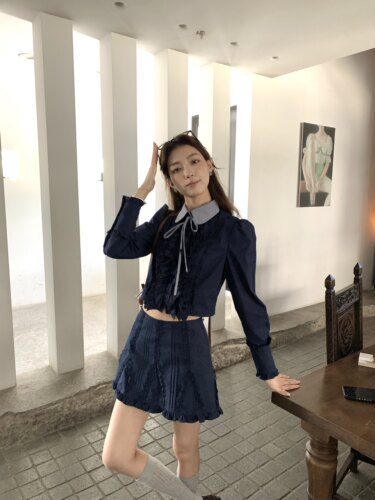 SourceWithU 美院新生 2色乖巧千金气质短款衬衫A字裙裤两件套女 - 图1
