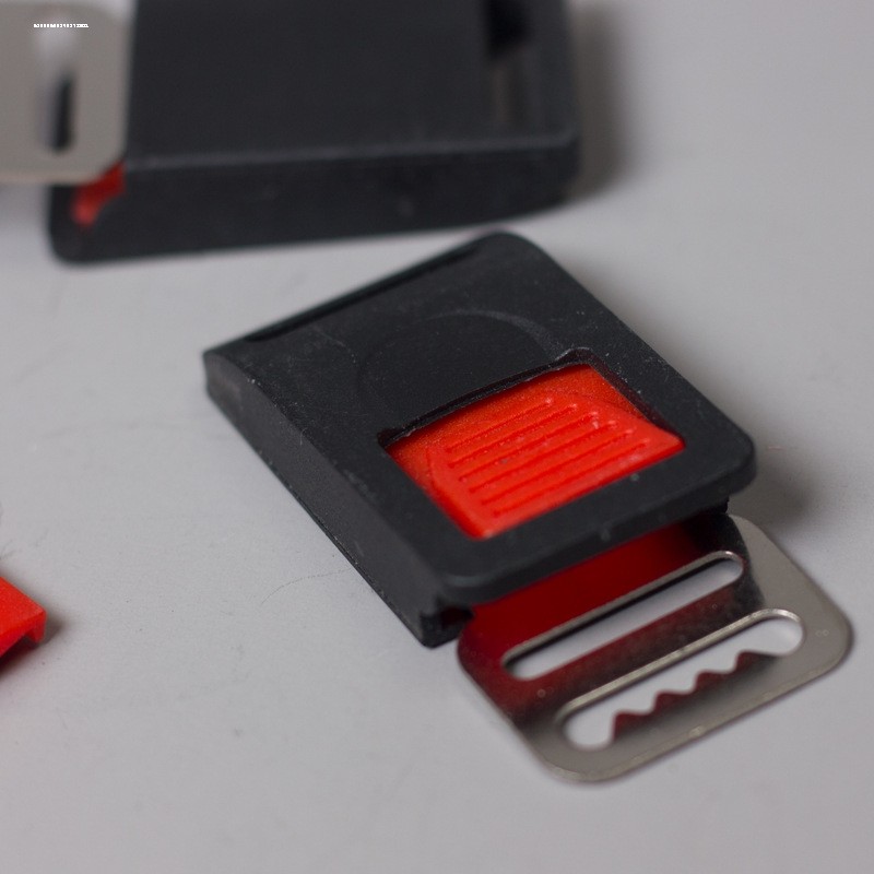 摩托电动车头盔配件下巴扣插扣通用安全帽上的金属扣塑料锁扣卡扣,淘宝优惠券,粉丝福利购,淘宝优惠卷