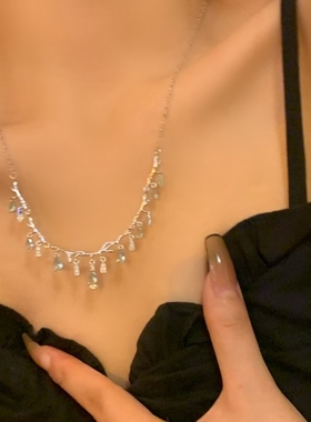 水滴树枝流苏女生项链法式小众超仙轻奢辣妹水晶装饰项链女士潮品