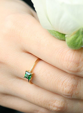 日韩风沙弗莱镶嵌彩色宝石戒指