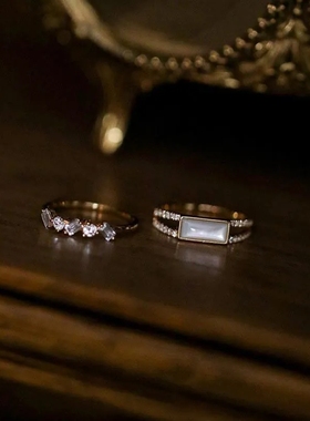 轻奢原创设计感高级白贝母戒指