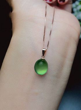 新款镀18K玫瑰金天然葡萄石吊坠女轻奢起荧光清新锁骨链生日礼物