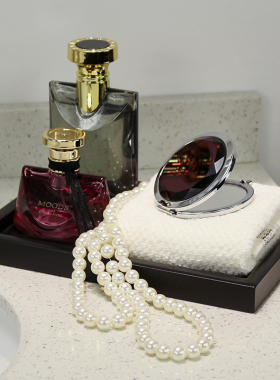 卫浴店摆件简约现代香水化妆品道具样板房浴室柜摆放瓶罐卫浴配饰