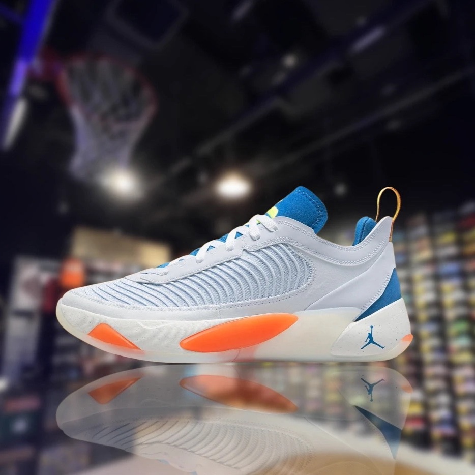 黑豹体育 Air Jordan Luka1 东契奇一代耐磨防滑篮球鞋DQ6510-108 - 图1