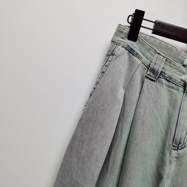 ສູນການຄ້າ Tencel trousers breathable jeans 2025 summer new drape wide leg trousers H925