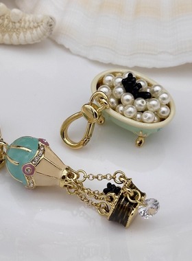 时尚可爱 小狗洗澡浴缸 小狗坐热气球 吊坠--J8020-J8048