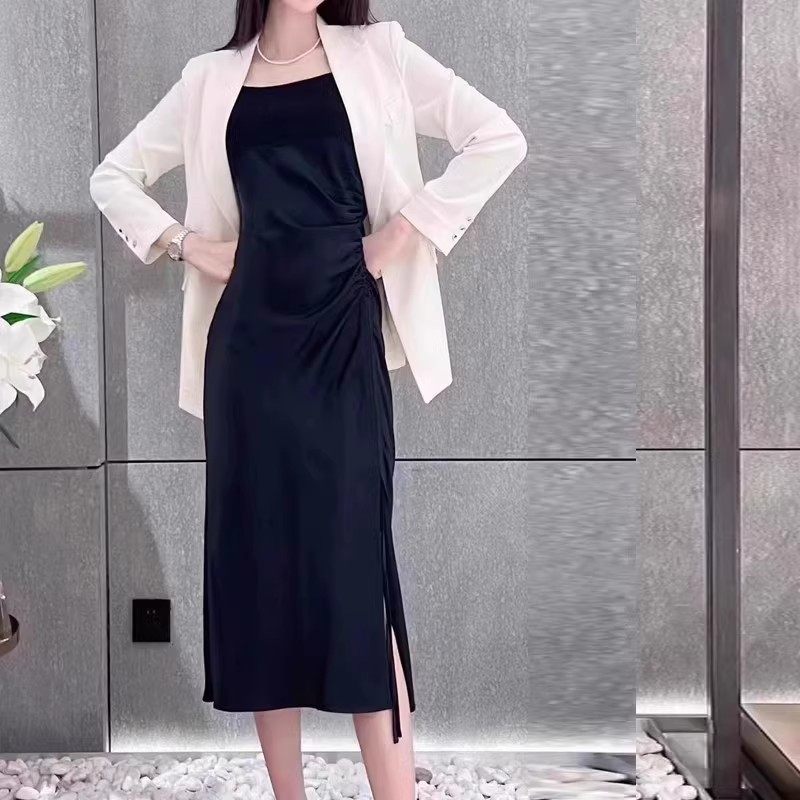 艾诺丝2023春专柜正品黑色拼接显瘦中长款开叉吊带连衣裙30329813