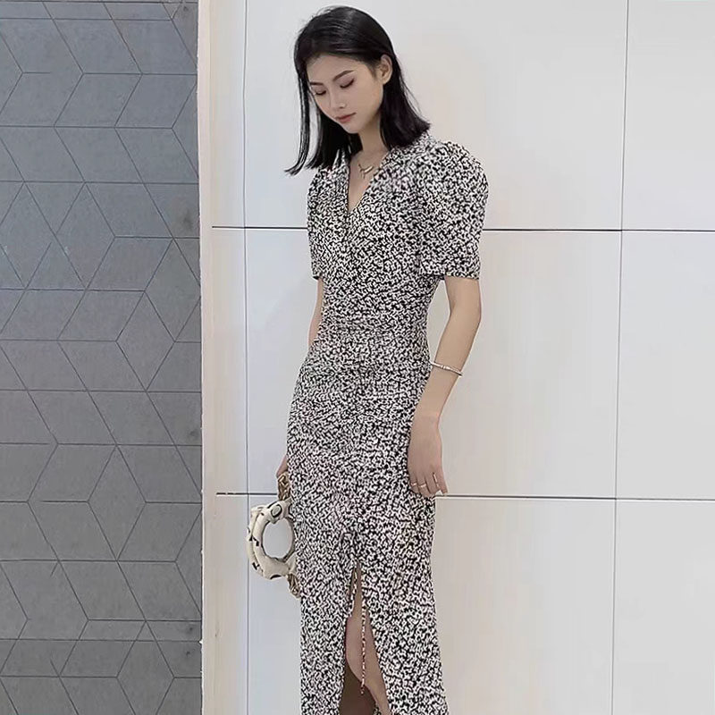 现货艾诺丝2023夏新品法式V领气质碎花修身抽绳中连衣裙30529014