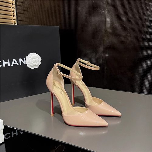 2025秋新款性感细跟高跟包头中空红底鞋女黑色尖头凉鞋一字扣百搭 - 图3