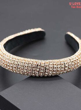 walkLuxuryPersonitCRh