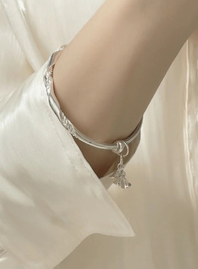 梦幻扭纹铃铛纯银手镯女时尚百搭