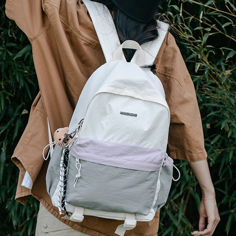 2025新款双肩包高级感小众女大学生轻便旅游登山背包户外防水书包